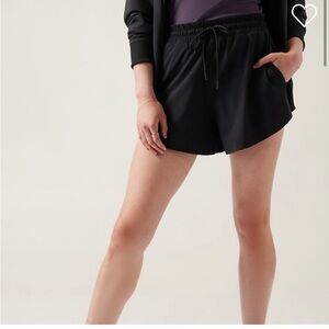 EUC Athleta Crossroads Shorts- Medium